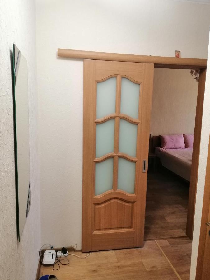 Уютная Квартира На Лётной 6 Černihiv Esterno foto